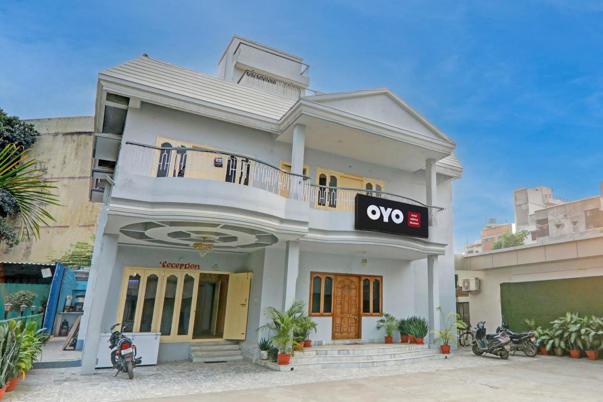 Hotel O Flagship Adbhut Moment Hotel Варанаси Екстериор снимка