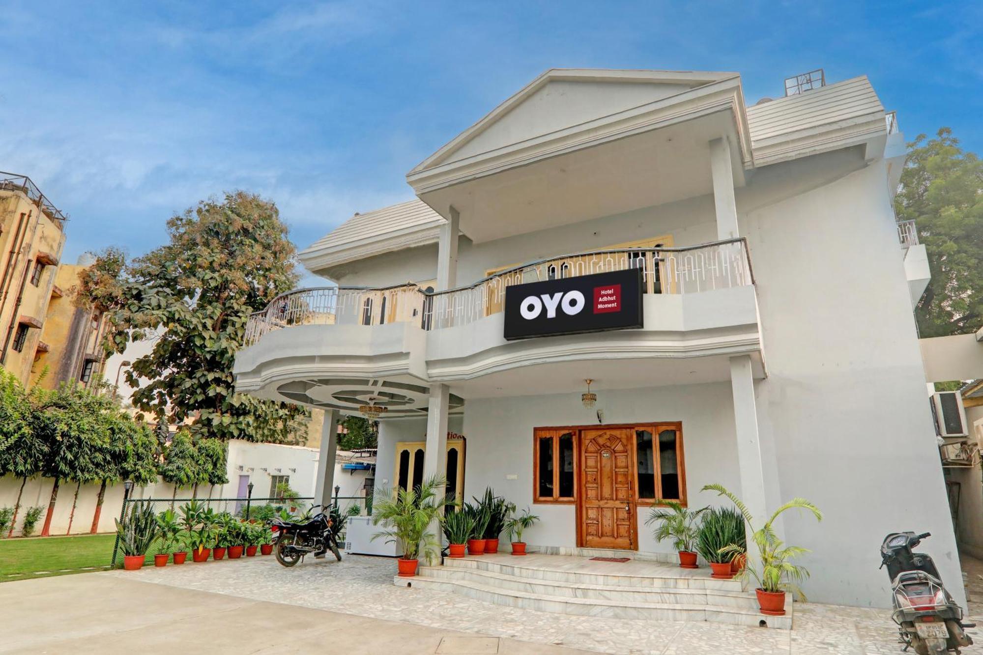 Hotel O Flagship Adbhut Moment Hotel Варанаси Екстериор снимка